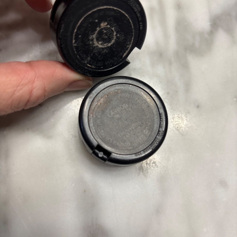 MAC - Picture 2 of 2